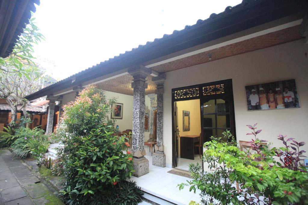 Liang House&Hostel Ubud Exterior foto